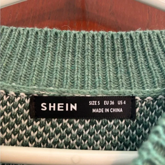 Colorful Abstract Pattern Sweater - Picture 3 of 3